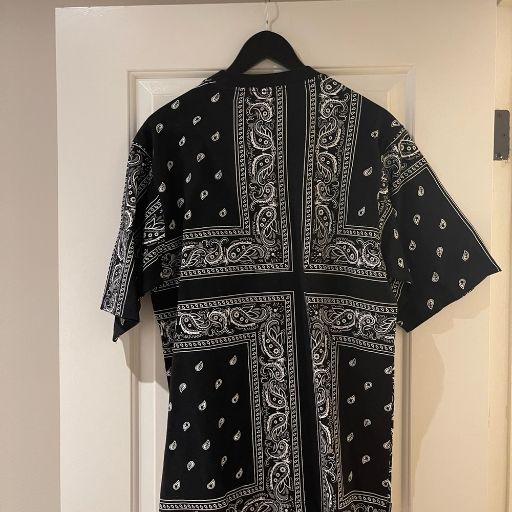 Graphic Tee - Picture 2 of 3
